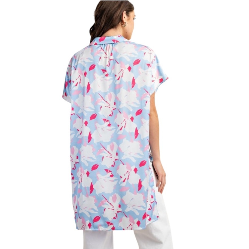WATERCOLOR GARDEN FLORAL PRINT TOP
( Sky Blue ) - Picture 3 of 7